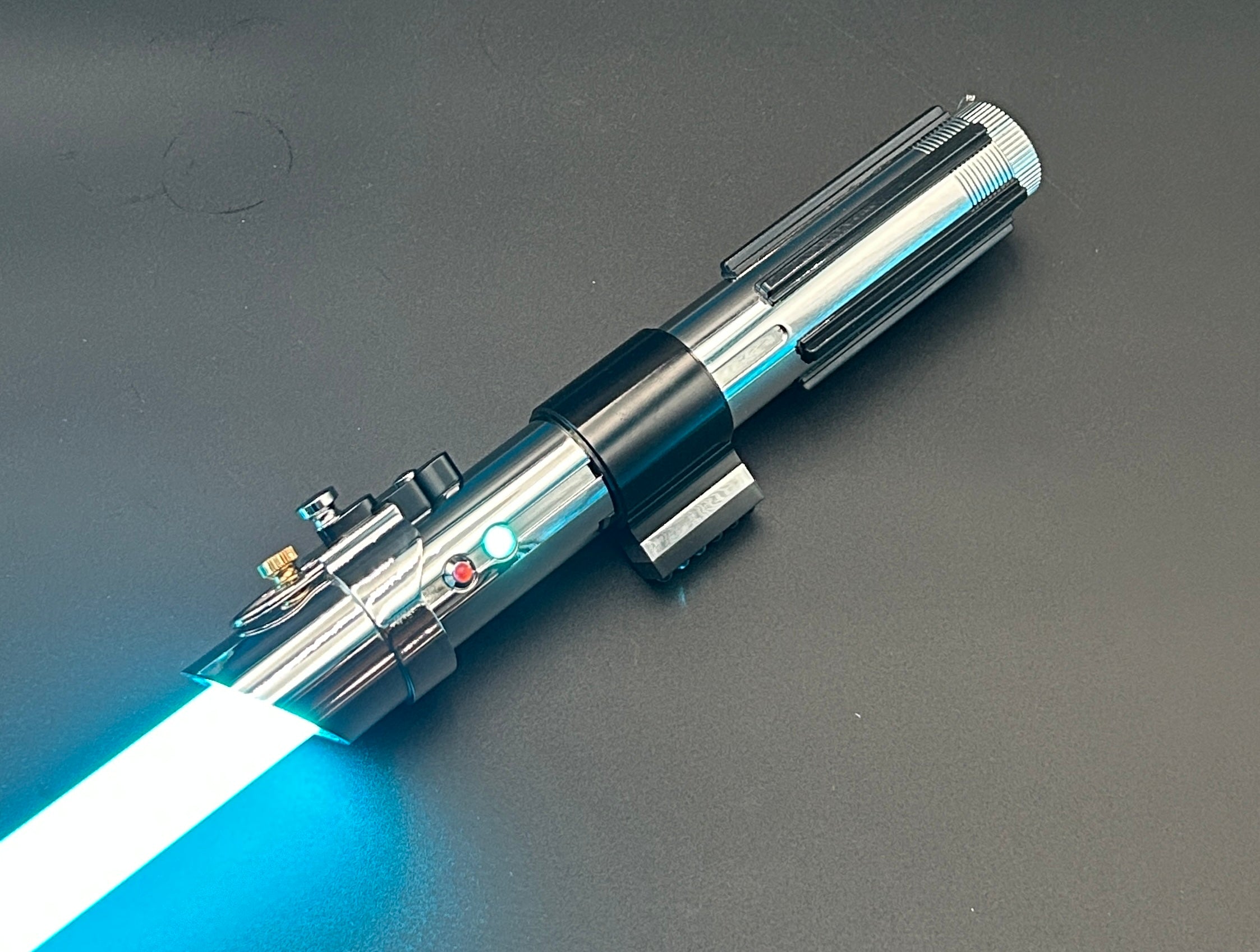 89Sabers Anakin AOTC *Proffie Installed – Saberbay